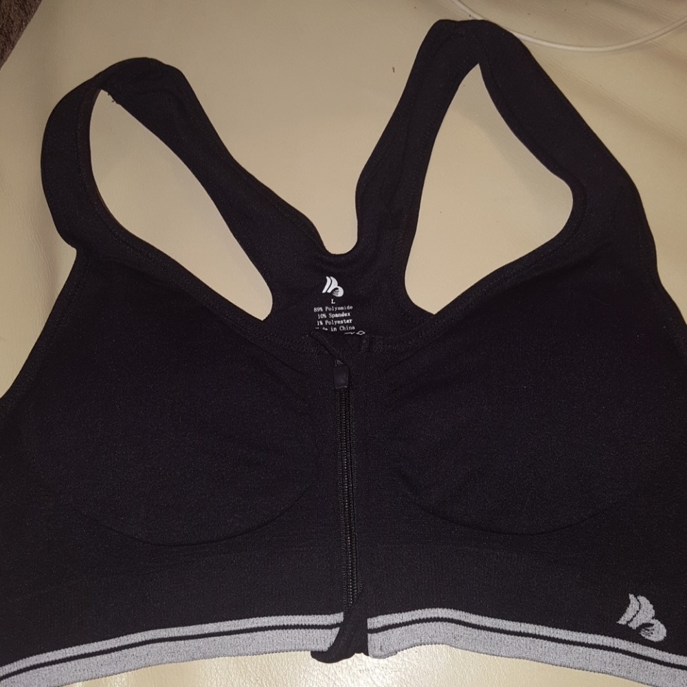Sports bra